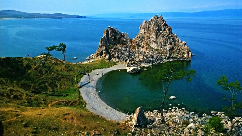 Авиатур на озеро Байкал: всё включено