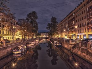 Экскурсионный авиатур выходного дня: Санкт-Петербург + Карелия